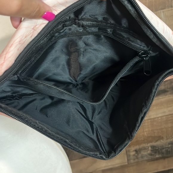 Mens Hairy Belly Button Fanny Pack Halloween - Picture 4 of 4